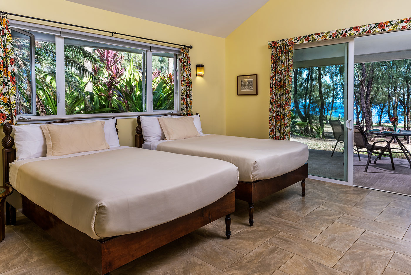 ocean bungalow queen beds